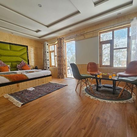 Delta View Hotel Pahalgam Exterior photo